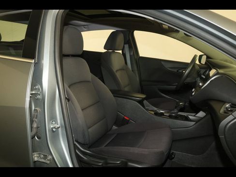 Used 2023 Chevrolet Malibu LT FWD image 28