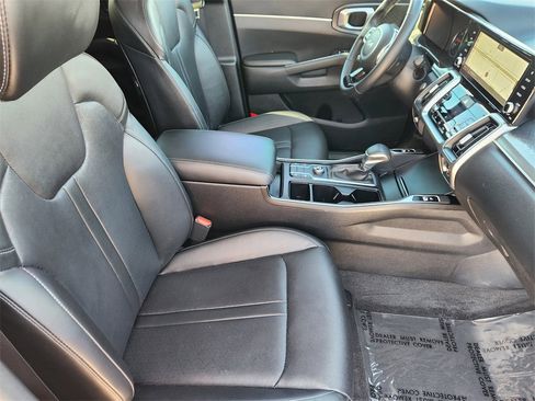 Certified 2023 Kia Sorento S image 14