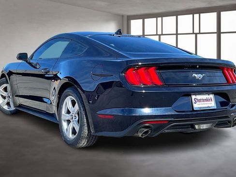 Used 2021 Ford Mustang Coupe image 4