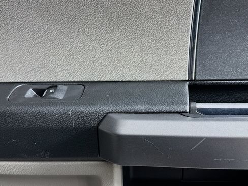 Used 2017 Ford F250 XLT w/ Snow Plow Prep Package image 24