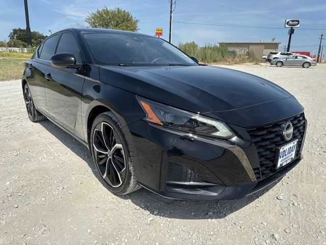 Used 2024 Nissan Altima 2.5 SR FWD image 6