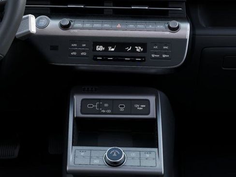 Certified 2025 Hyundai Kona SEL image 16