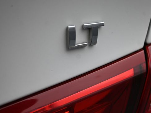 Used 2024 Chevrolet Malibu LT FWD image 27