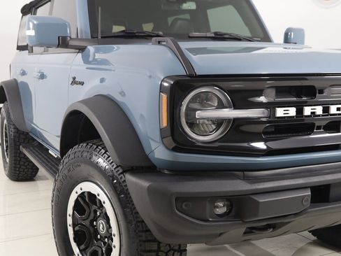 Used 2022 Ford Bronco Outer Banks w/ Sasquatch Package image 17