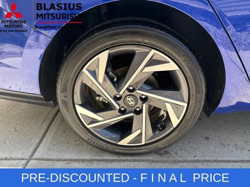 Used 2024 Hyundai Elantra SEL w/ Convenience Package FWD image 66