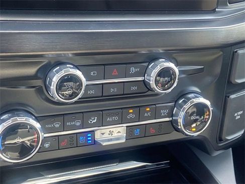 New 2026 Ford F250 Lariat w/ Black Appearance Package image 19