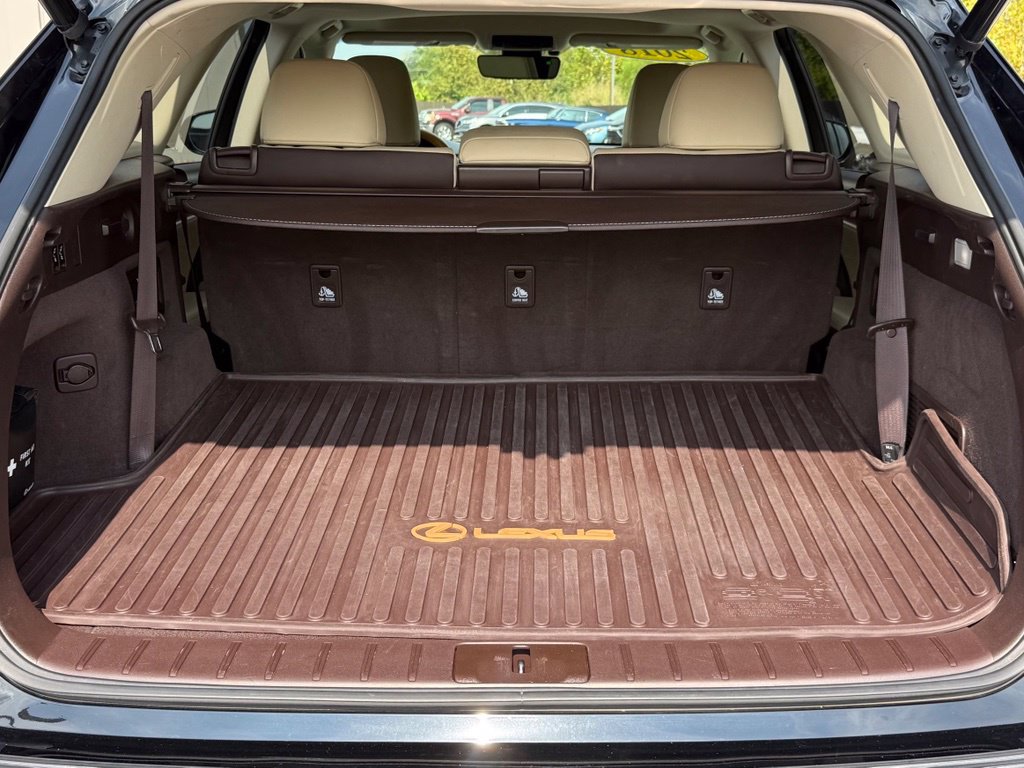 Used 2018 Lexus RX 350L FWD w/ Premium Package image 34