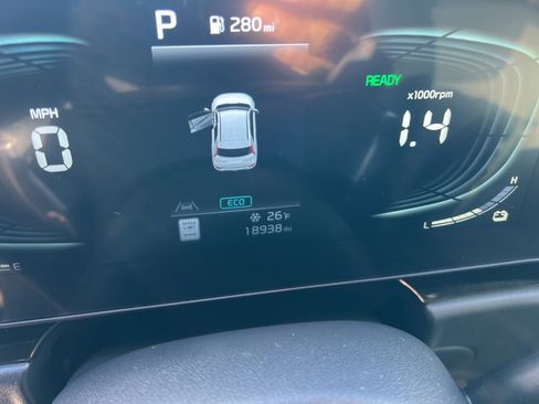 Certified 2024 Kia Niro EX image 15