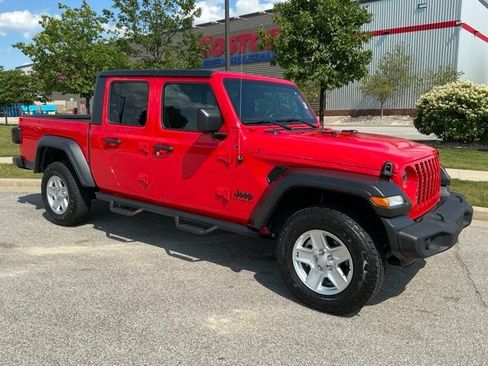 Used 2020 Jeep Gladiator Sport w/ Quick Order Package 24S AWD/4WD image 2