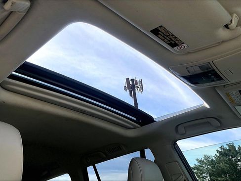 Used 2019 Lexus GX 460 Premium w/ Premium Package AWD/4WD image 14