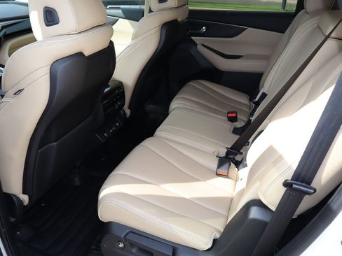 Used 2022 Acura MDX SH-AWD w/ Advance Package image 6