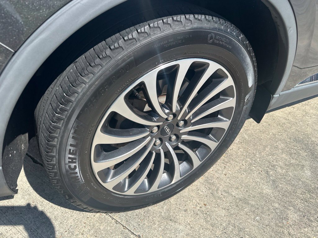 Used 2020 Lincoln Aviator Reserve w/ Equipment Group 201A RWD image 11