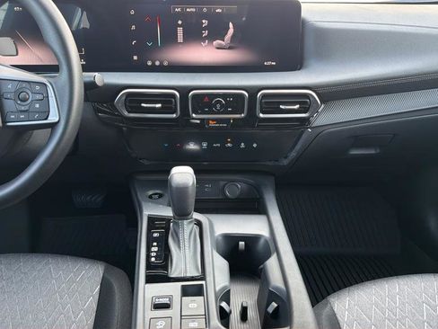 New 2026 Nissan Sentra SV FWD image 8