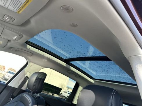 Used 2024 Lincoln Nautilus Reserve w/ Equipment Group 202A image 19