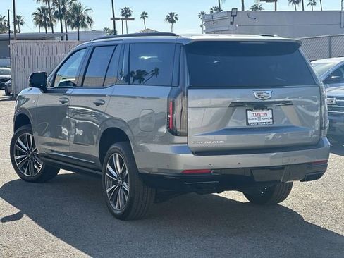 Used 2025 Cadillac Escalade Sport image 6