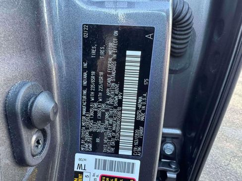 Used 2022 Toyota Highlander XLE image 10