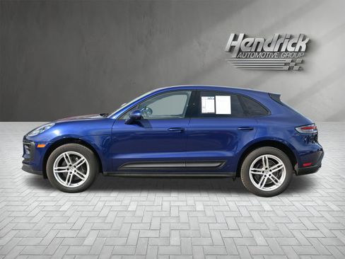 Used 2024 Porsche Macan w/ Premium Plus Package image 10