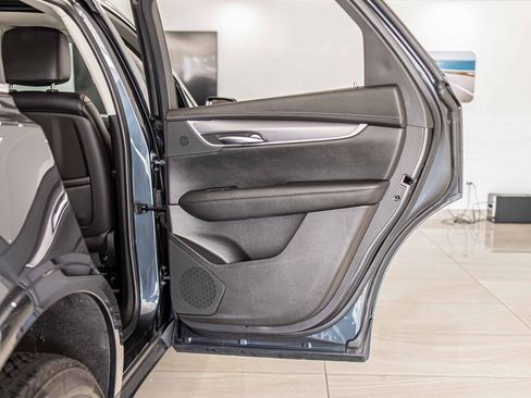 Used 2019 Cadillac XT5 Luxury image 40