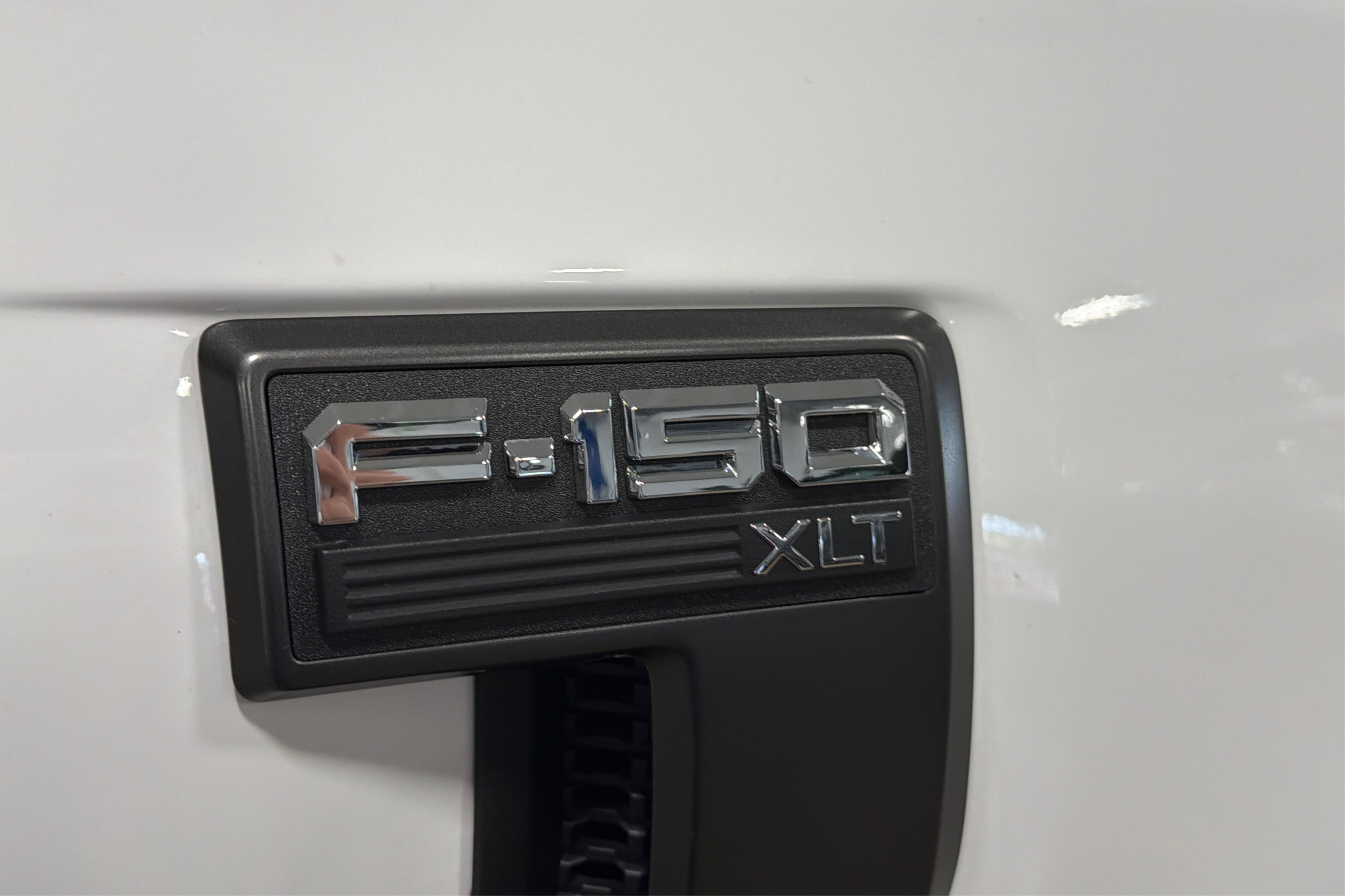 Used 2022 Ford F150 XLT w/ Equipment Group 302A High AWD/4WD image 45