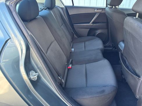 Used 2013 MAZDA MAZDA3 i SV image 32