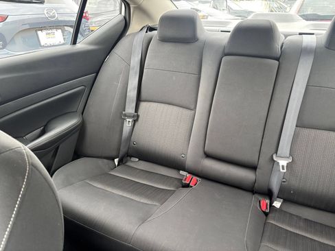 Used 2025 Nissan Altima 2.5 SV FWD image 39