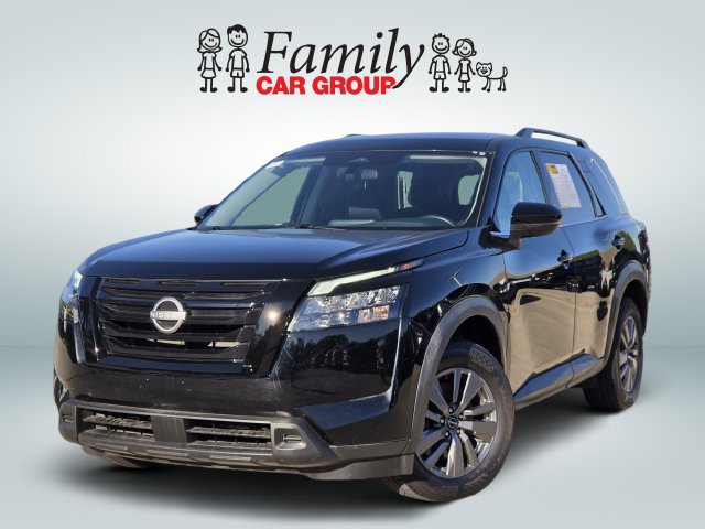 Used 2025 Nissan Pathfinder SV FWD image 1