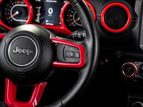 Used 2022 Jeep Wrangler Unlimited Sahara w/ Cold Weather Group AWD/4WD image 27