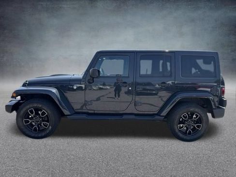 Used 2018 Jeep Wrangler Unlimited Sahara AWD/4WD image 11