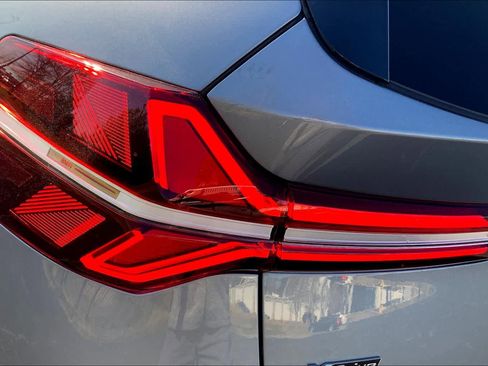 Used 2025 BMW X3 xDrive30i w/ Premium Package image 15