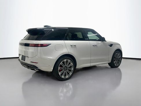 Used 2024 Land Rover Range Rover Sport Dynamic SE AWD/4WD image 9