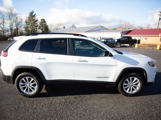 Used 2022 Jeep Cherokee Latitude Lux video 2