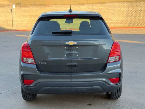 Used 2020 Chevrolet Trax LS image 6