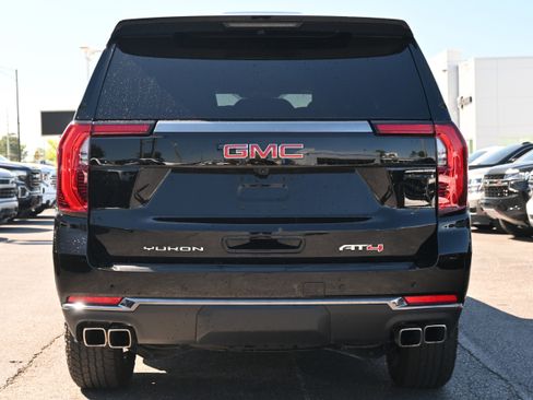 Used 2026 GMC Yukon XL AT4 image 14