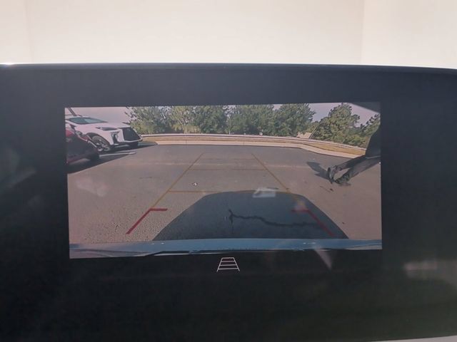 Used 2025 Buick Encore GX Avenir w/ Avenir Convenience Package FWD image 22