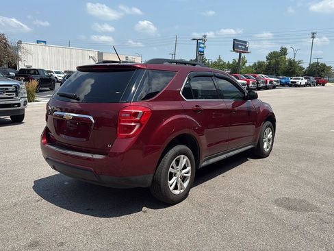 Used 2017 Chevrolet Equinox LT FWD image 3