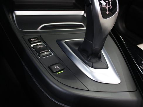 Used 2018 BMW 230i Convertible RWD image 57