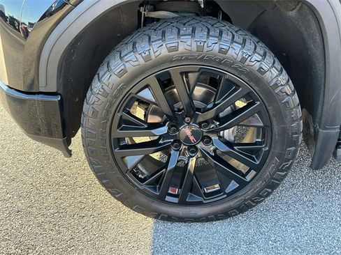 Used 2020 GMC Sierra 1500 Denali w/ Denali Ultimate Package image 9