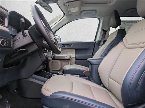 New 2026 Ford Maverick Lariat w/ 4K Tow Package image 4