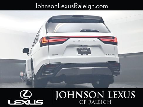 New 2026 Lexus LX 700h Luxury image 19