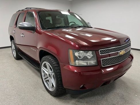 Used 2008 Chevrolet Tahoe LTZ w/ LTZ Preferred Equipment Group AWD/4WD image 2