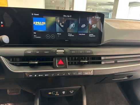 Used 2025 Kia K4 LXS image 17