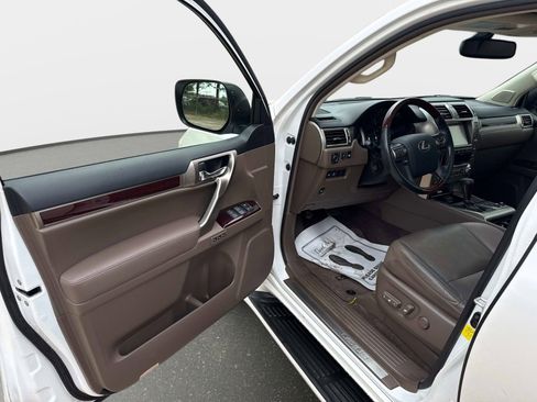 Used 2017 Lexus GX 460 Premium AWD/4WD image 17