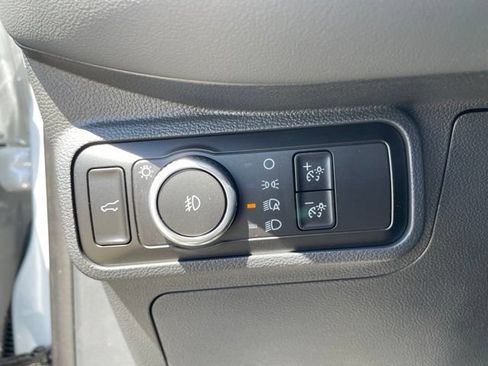 New 2026 Ford Explorer Active w/ Active Comfort Package RWD image 17