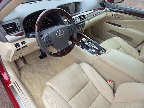 Used 2016 Lexus LS 460 AWD image 15