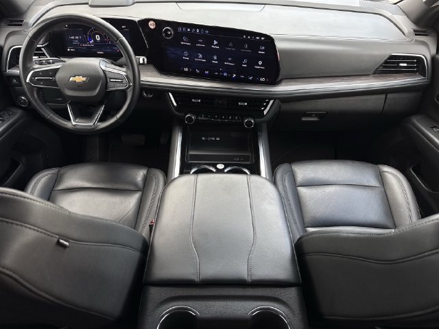 Used 2025 Chevrolet Tahoe LT RWD image 11