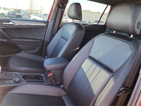 Certified 2024 Volkswagen Tiguan SE R-Line image 13