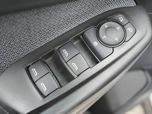 Used 2023 Chevrolet TrailBlazer LT FWD image 19