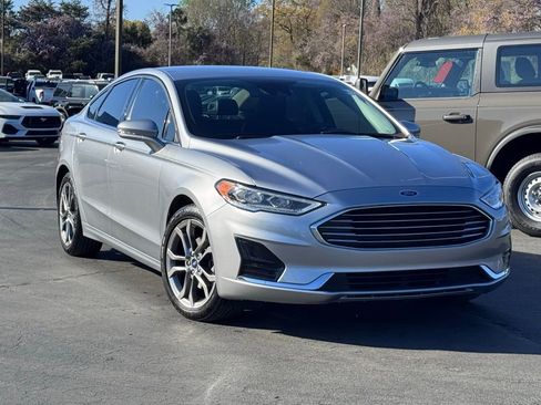 Used 2020 Ford Fusion SEL image 1