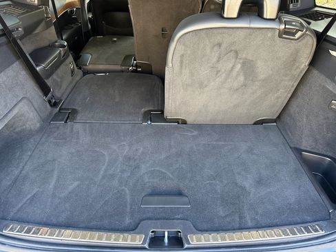 Certified 2025 Volvo XC90 B6 Plus image 18