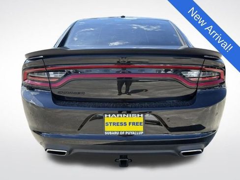 Used 2022 Dodge Charger SXT w/ Blacktop Package RWD image 6